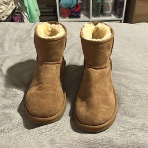 Ugg minis